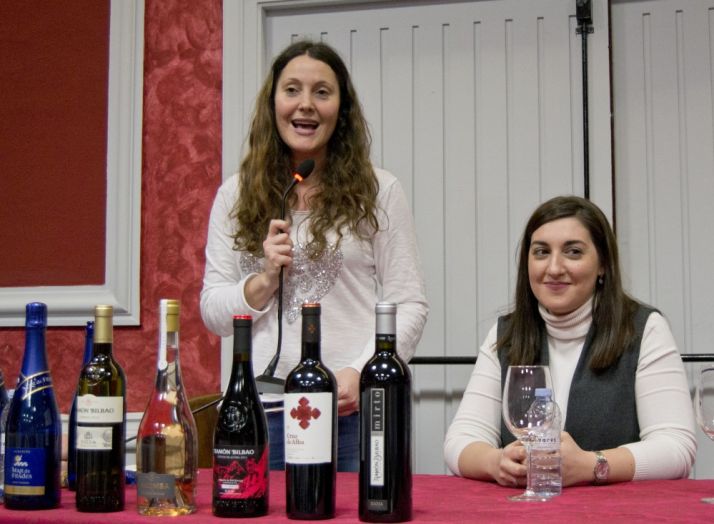 Cristina Aldavero (izda) y Lorena Salvanés /Patricia Lapresta