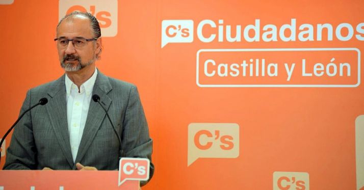 Luis Fuentes, portavoz de Cs en la sede parlamentaria regional.