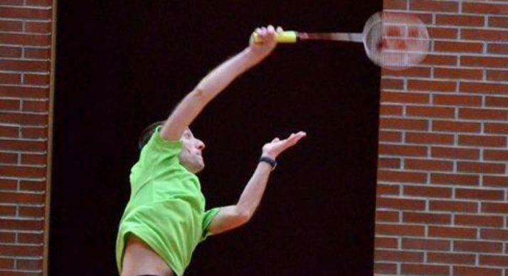 Martínez, en un complicado lance./CBS