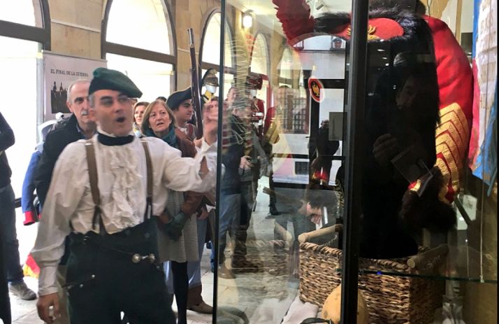 Inauguración este lunes en el IES Machado.