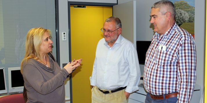 Responsables del INE en la provincia con la subdelegada./Subdeleg.