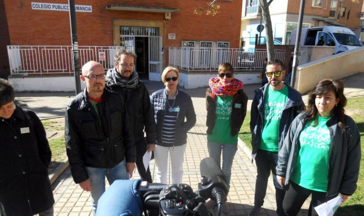 Miembros de la plataforma este lunes./SN