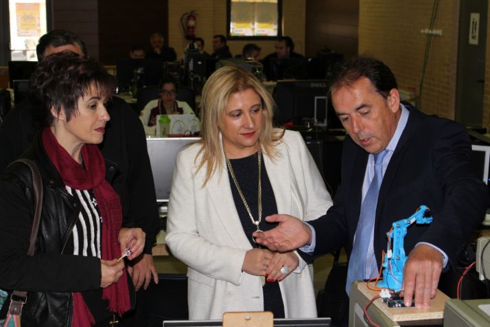 De Gregorio visitando la Lanparty/ SUB.