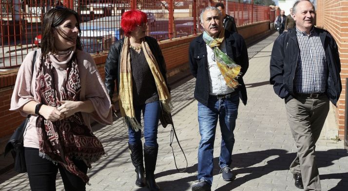 Pepe Álvarez (izda.) en su visita este jueves a Soria./SN