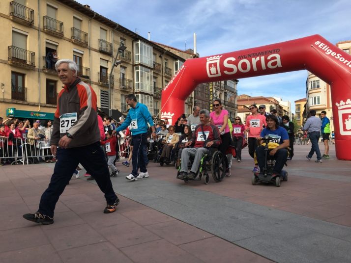 Carrera solidaria a favor de Fadiso. /Triatlon CyL.