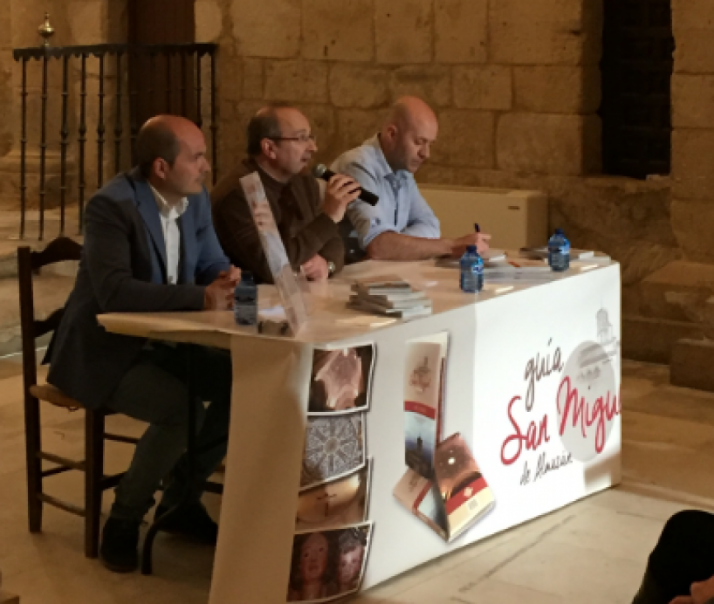 Presentado el libro-guía de San Miguel de Almazán