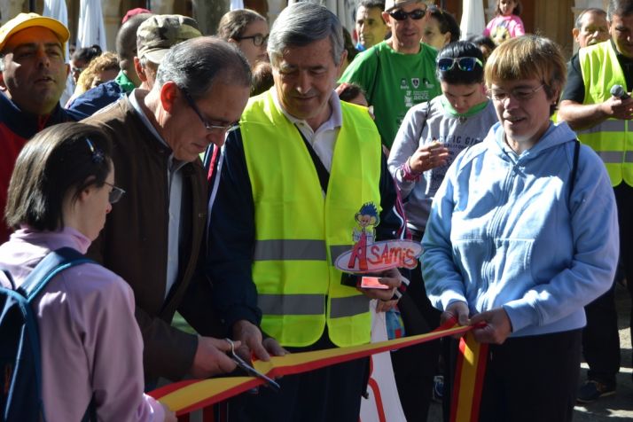 Marcha Popular de ASAMIS a Valonsadero. /SN