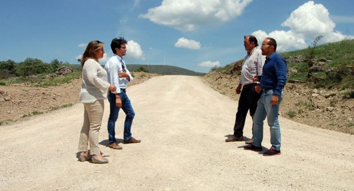 Visita institucional a una acutación en Castilfrío. /Dip.