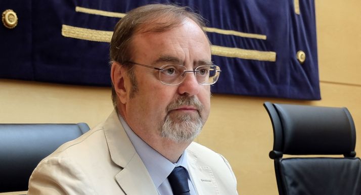 Fernando Rey, consejero de Educación en la presentación de los presupuestos./Jta.