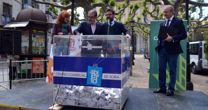 Momento del sorteo este viernes./SN