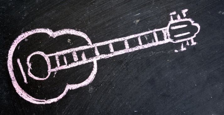 Con colegios de capital y provincia.