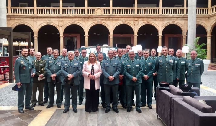 La subdelegada, con mandos de la XII Zona de la GC de Castilla y León.