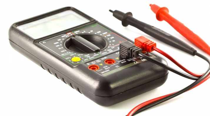 Los electricistas honran a su patrona con una jornada técnica