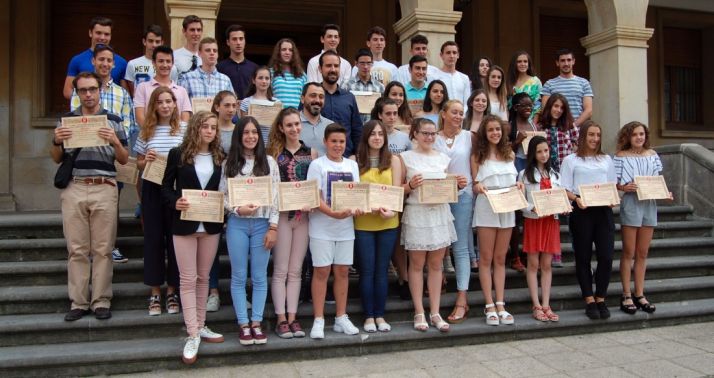 Los galardonados este lunes.