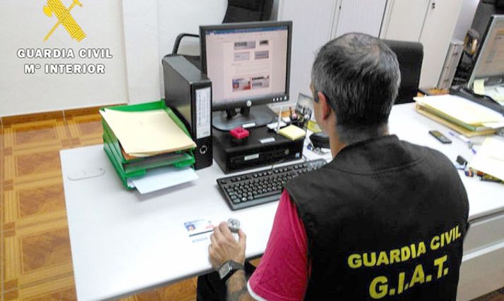 Agente del Grupo de Información y Apoyo de Tráfico (GIAT) de la GC.