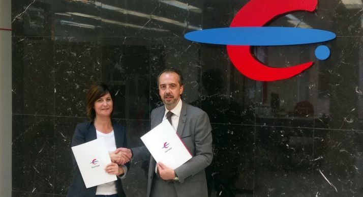 Pérez y Romero tras sellar el convenio.