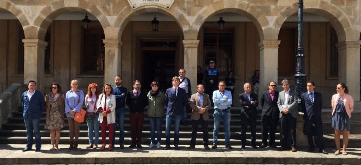 Concentración en el ayuntamiento.