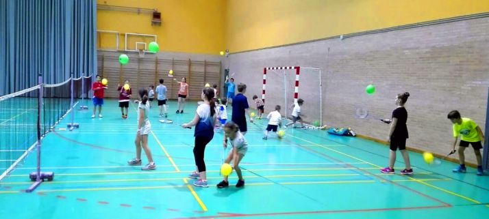 Jornada de iniciación al bádminton./CBS