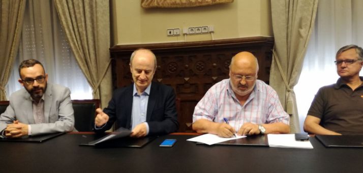 Firma del convenio este martes./Dip.