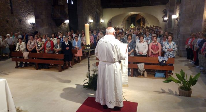 Imagen de la celebración en el templo parroquial de Ólvega./DOS