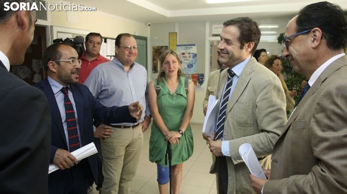 Rey (izda.), Heras, Santos, Ramírez y López.