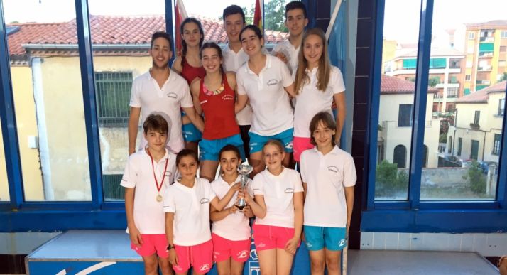 Los nadadores en Segovia.