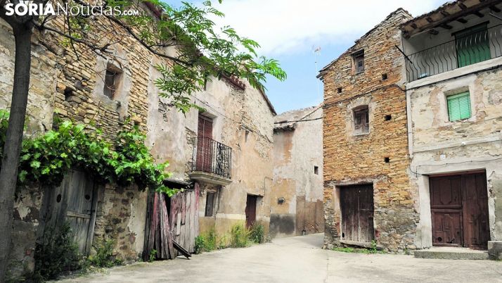 Una calle de un pueblo en Tierras Altas. /SN