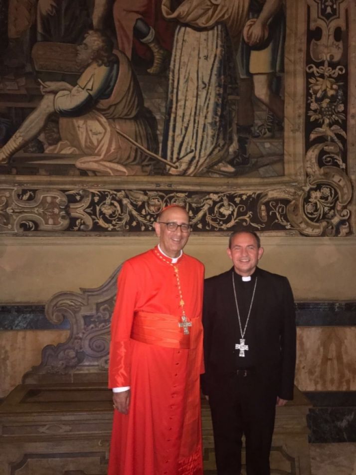 Monseñor Abilio con el cardenal Omella. /Diócesis.