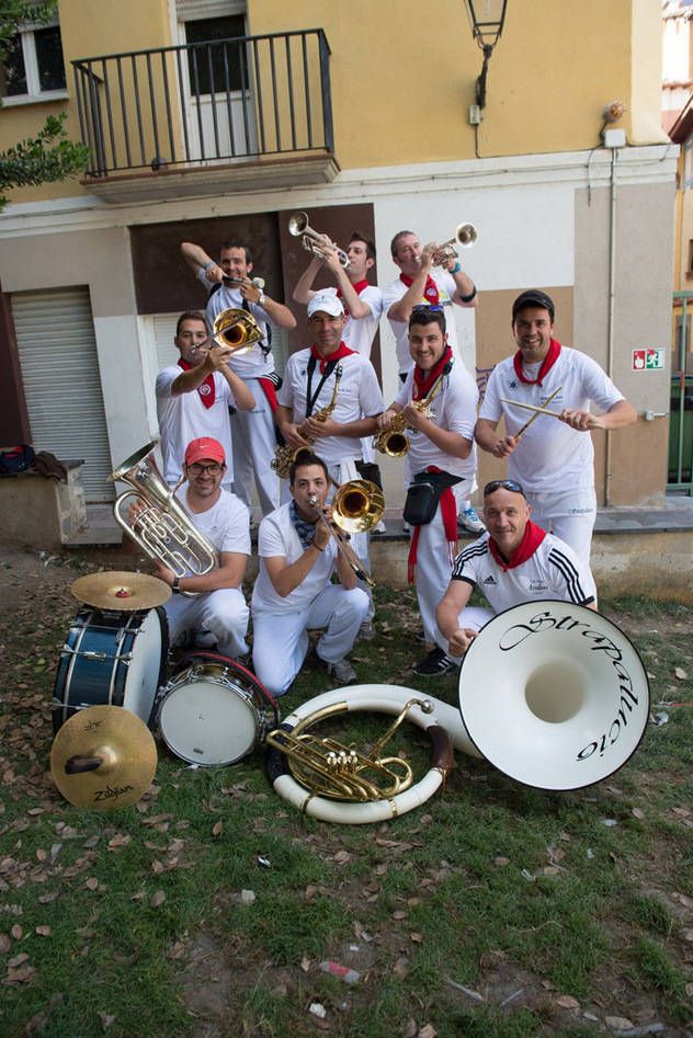 Video: Estas son las charangas de las peñas para San Juan 2017