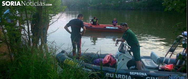 Operativo en el Duero tras el accidente. /SN