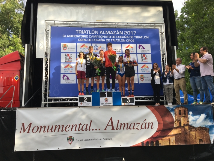 Flaquer y Romo lideran el clasificatorio de Almazán