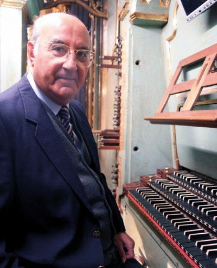 Adalberto Martínez. 