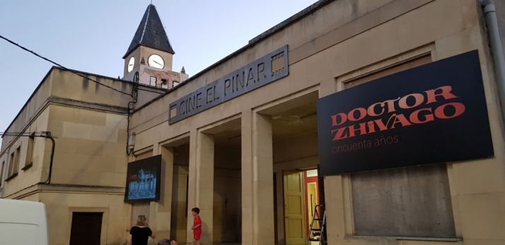 Imagen del exterior de la sala.