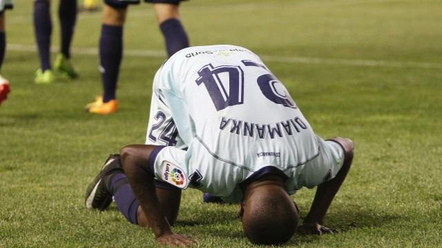 El juguete puede volar (2-2)