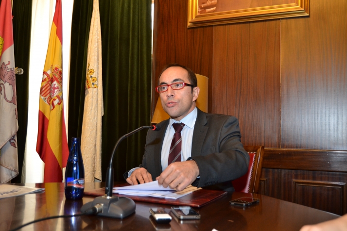 Luis Rey hace oficial su candidatura a presidir el PSOE soriano