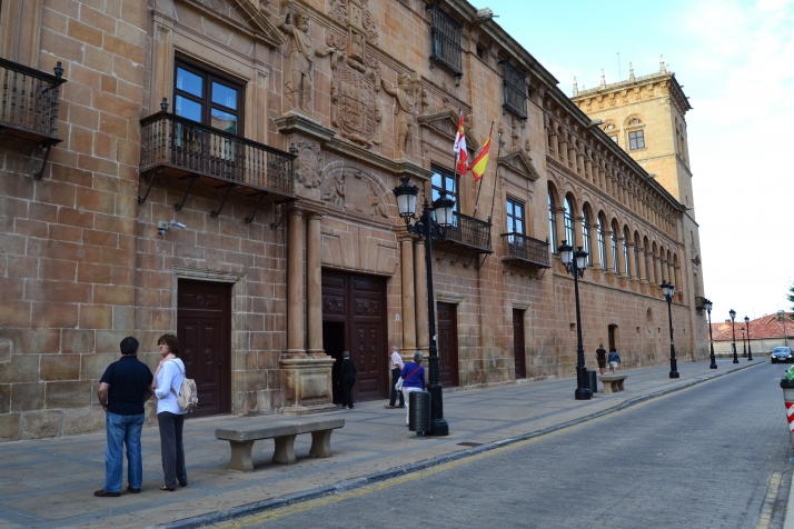 Los juzgados de Soria paralizados por un cable cortado por error