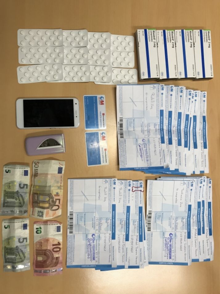 Material intervenido a las detenidas. /Subd.