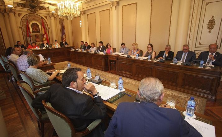 Actuales diputados del PP y los que han abandonado el grupo popular.