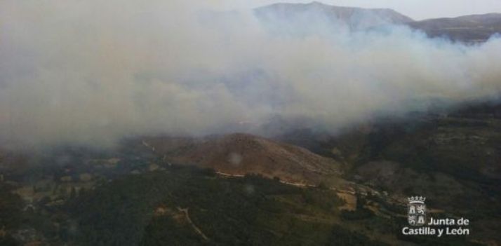 Imagen aérea del fuego. /Jta.