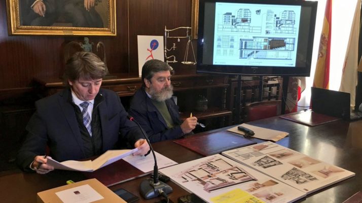 Carlos Martínez Mínguez y Fco. Javier Ceña en la presentación del proyecto.