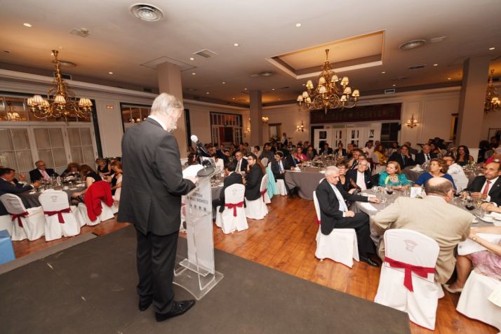 Intervención del presidente del Colegio de Veterinarios.