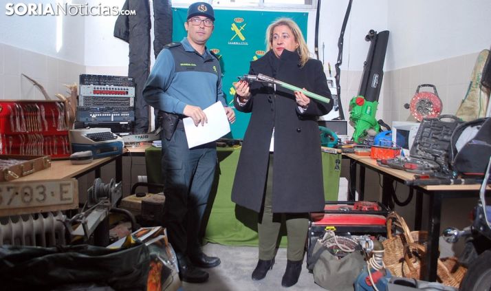 El teniente coronel con la subdelegada este miércoles. /SN