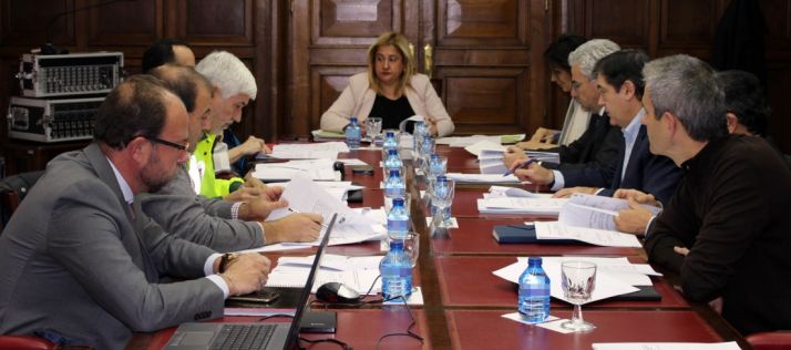 Comisión de Seguridad Vial este lunes en la sede de la Subdelegación. 
