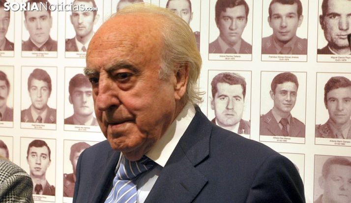 Emiliano Revilla, este lunes en la muestra sobre la historia de la Guardia Civil en Soria. /SN