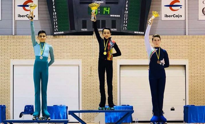 Héctor Díez, en lo alto del podio en Zaragoza.