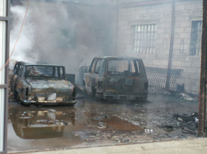 Arde una cochera en Navaleno 