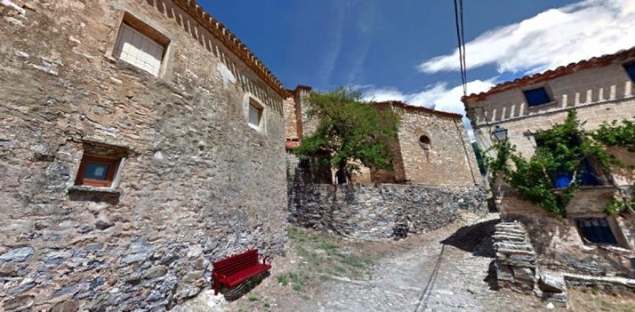Una calle de La Cuesta, pedanía de Villar del Río.