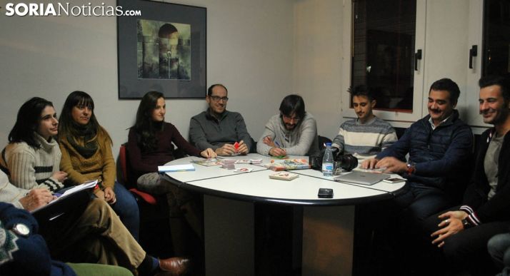 Primera reunión con futuros nuevos colaboradores de la plataforma. /SN