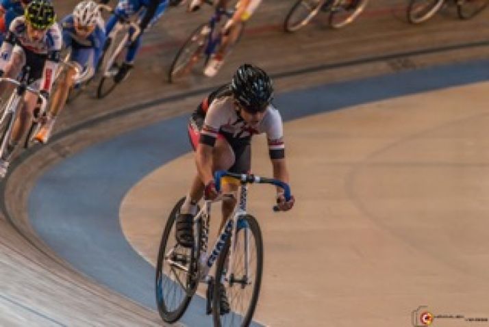 Debut arrollador del soriano Antonio González en el Trofeo Bioracer Guipuzcoa de pista