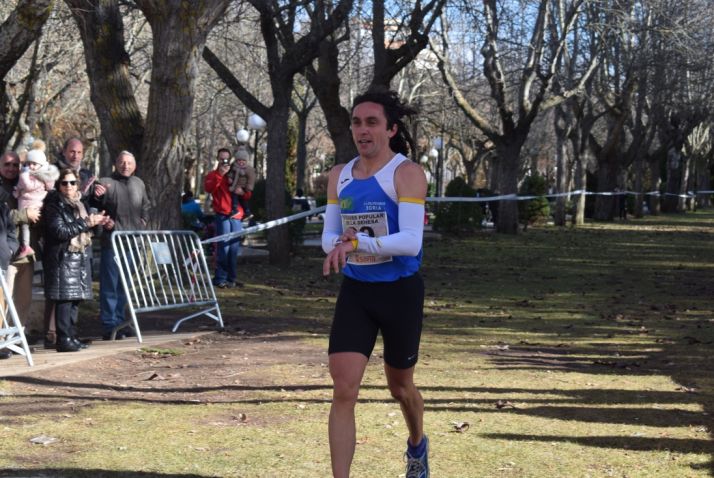 Luis Ángel Tejedor y Alicia Garijo, ganadores de la segunda prueba del circuito popular de campo a través